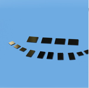 砷化铟（InAs）晶体